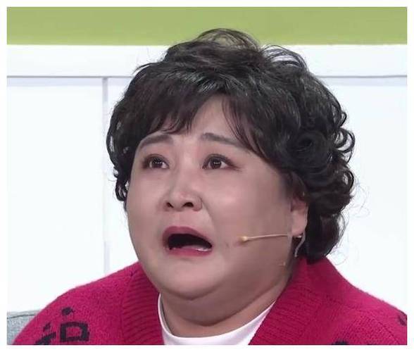 今年春晚主持人都有哪些贾玲亮相奥委会晚宴视频贾玲亮相奥委会晚宴 汽车2